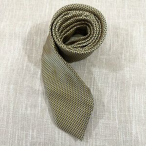 Croft and Barrow Yellow and Blue Silk Blend Tie